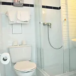 Hotel De La Tour París