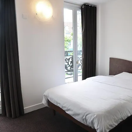 Ξενοδοχείο De La Tour