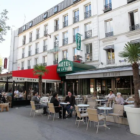 Ξενοδοχείο De La Tour